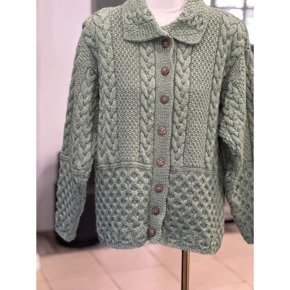 Sage Green Womens Cable Knit Aran Islands Merino Wool Sweater Size small Made in